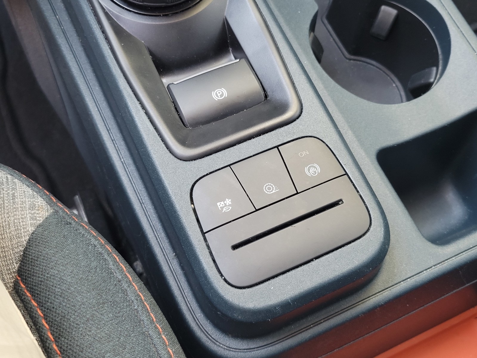2023 Ford Maverick XLT photo 25