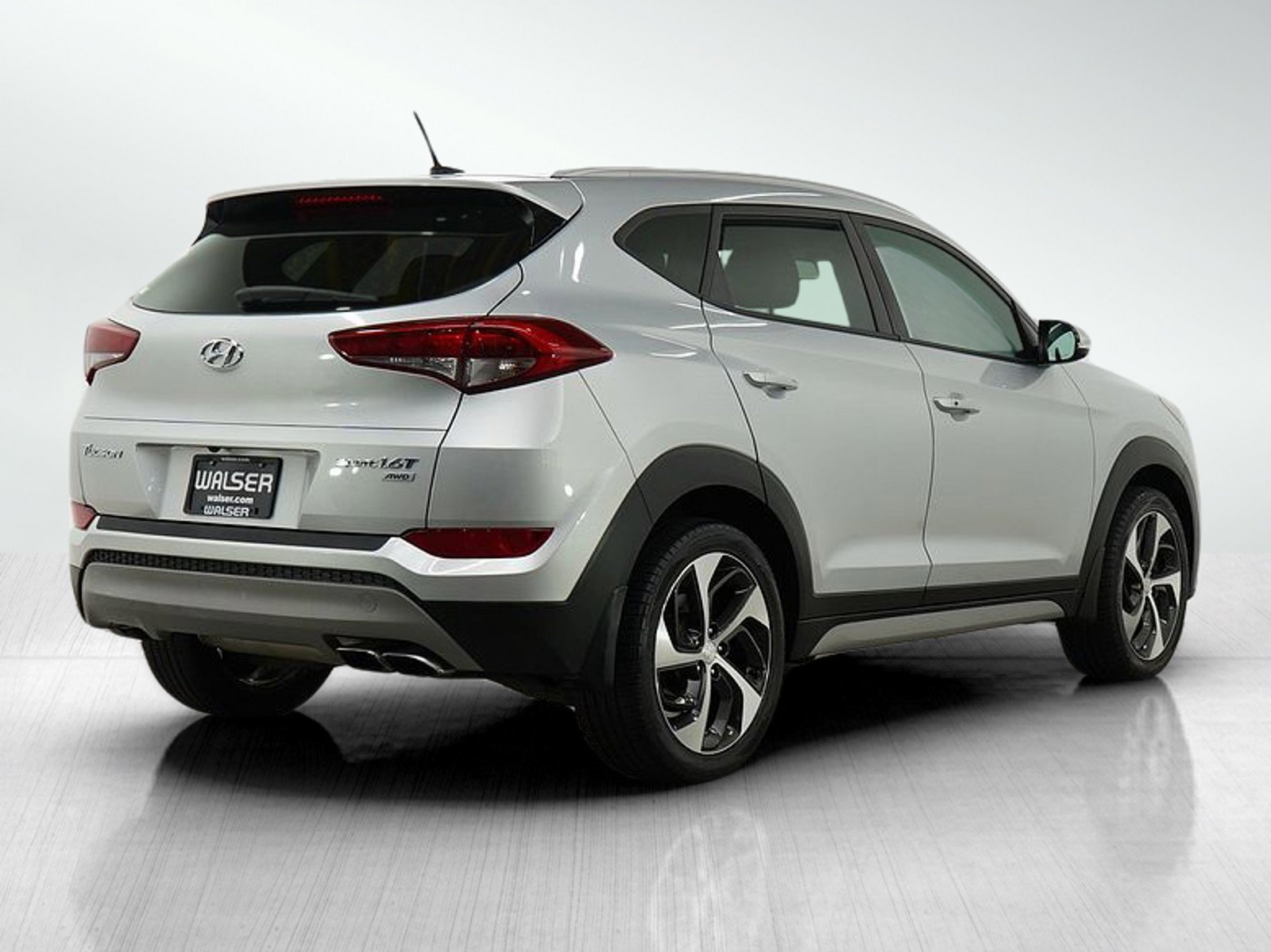 2017 Hyundai Tucson Sport photo 4