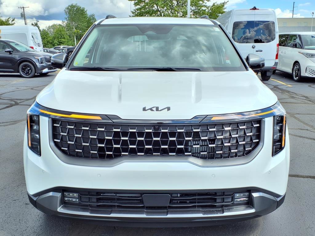 2026 Kia Carnival SX photo 2