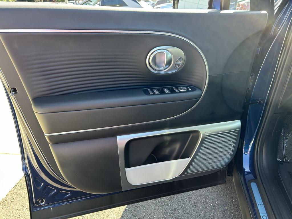 2026 Hyundai Ioniq Limited photo 7