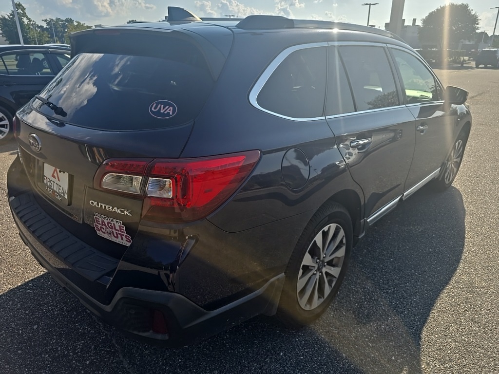 2018 Subaru Outback 2.5i photo 3