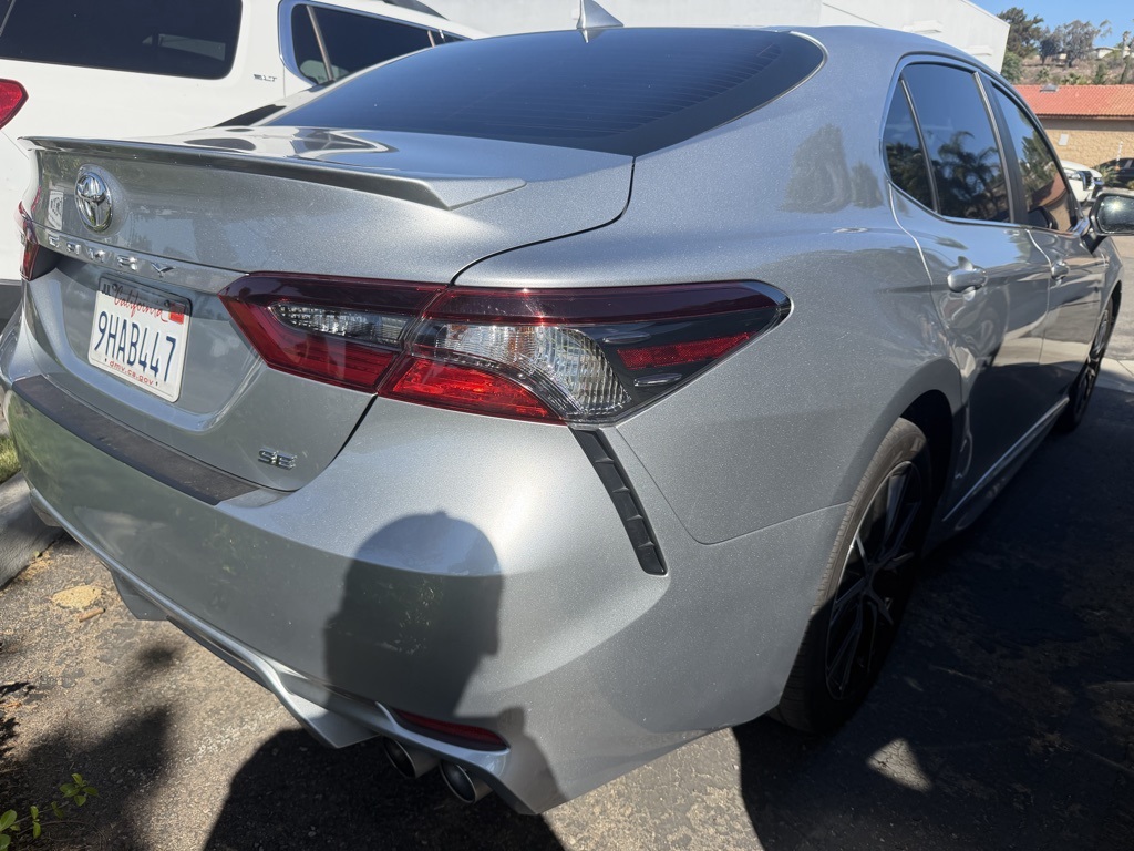 2023 Toyota Camry SE photo 6