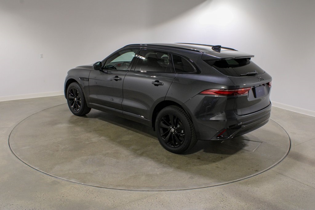2025 Jaguar F-PACE P250 R-Dynamic S photo 2