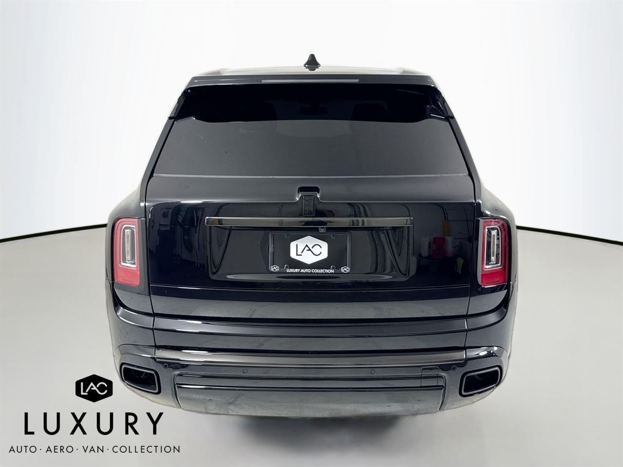 2023 Rolls Royce Cullinan Black Badge photo 6