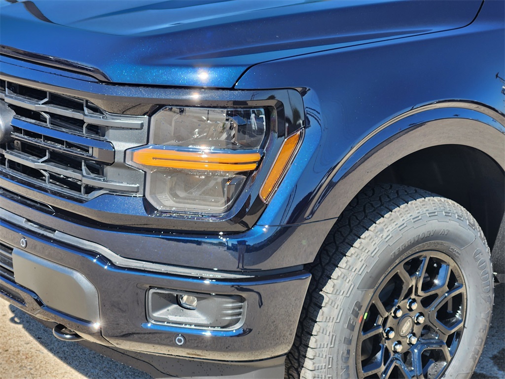 2025 Ford F-150 XLT photo 4