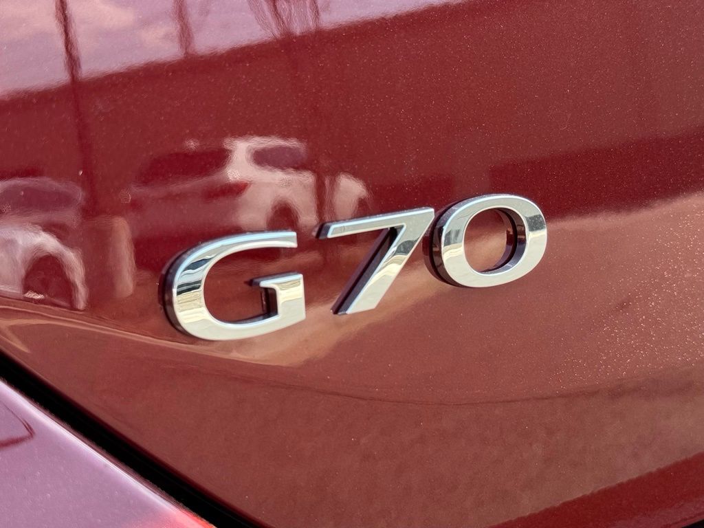 2025 Genesis G70 3.3T Sport Advanced photo 15