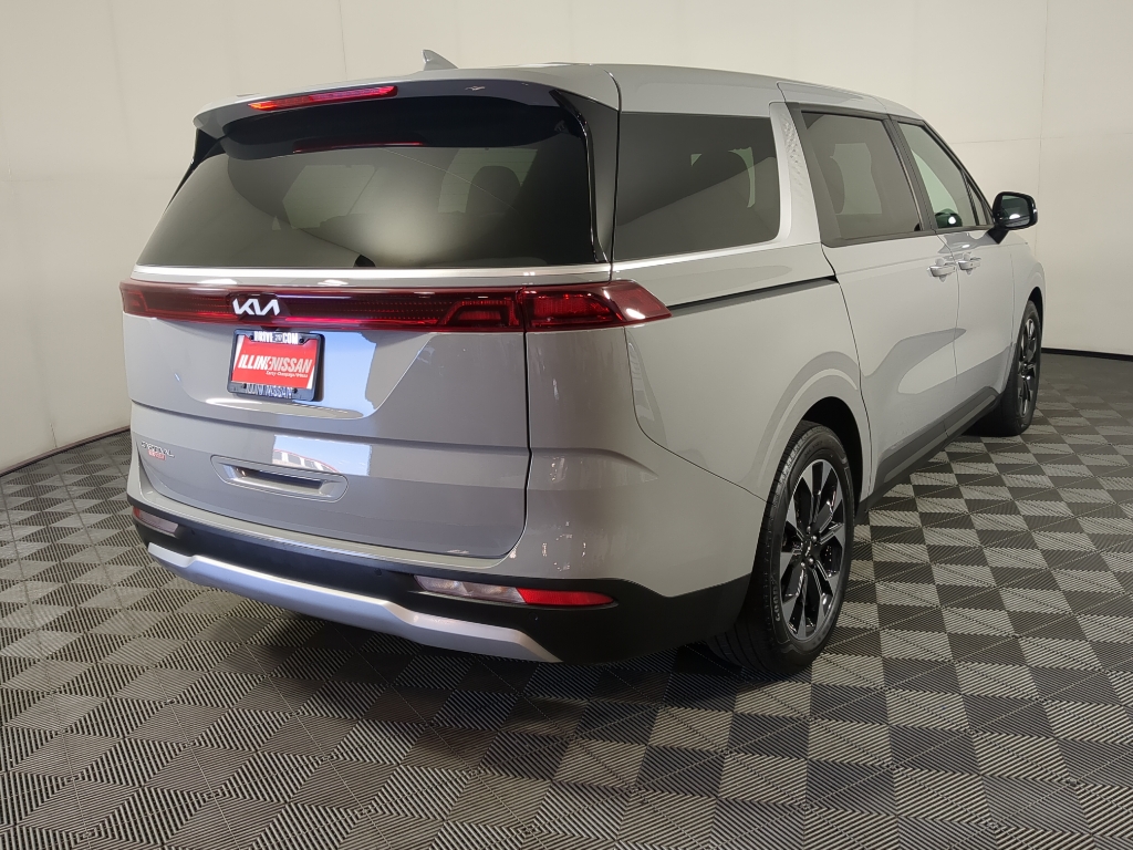 2024 Kia Carnival EX photo 9