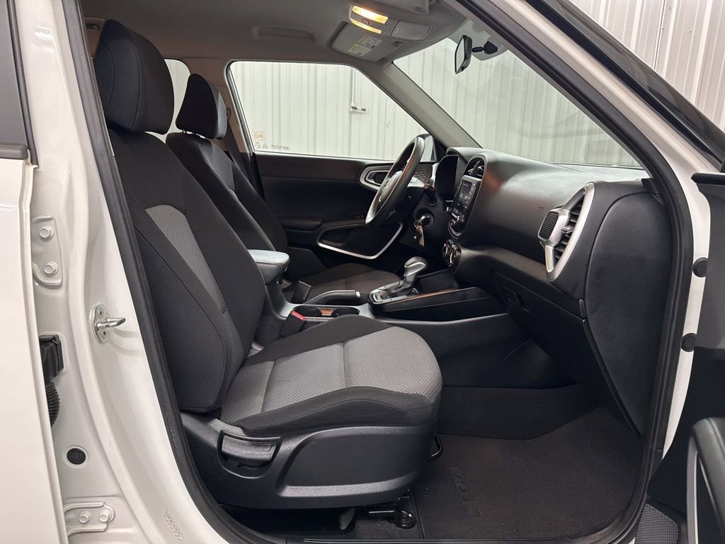 2022 Kia Soul LX photo 28