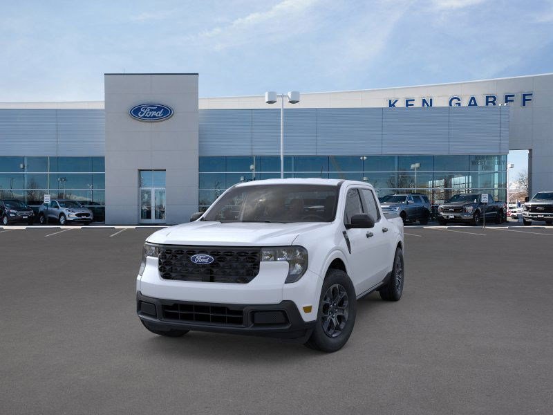 2025 Ford Maverick XLT photo 2