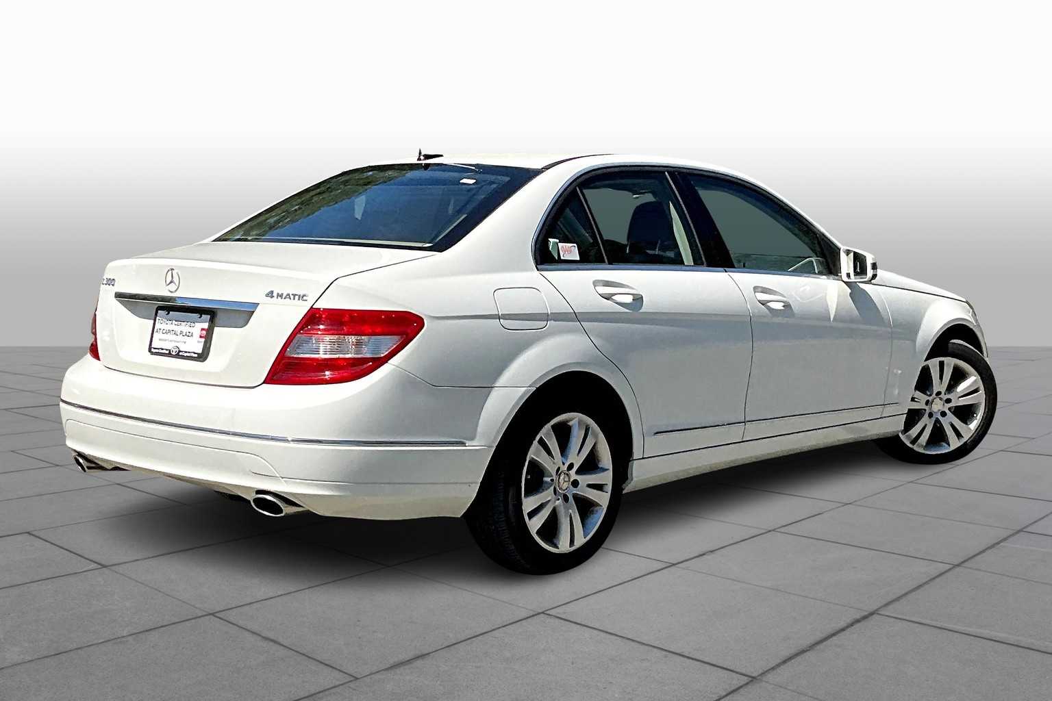 2011 Mercedes Benz C 300 Sport photo 11