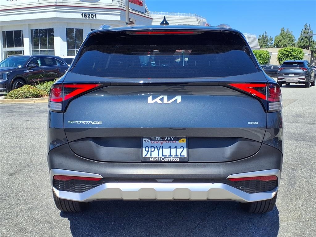 2025 Kia Sportage Hybrid EX photo 4
