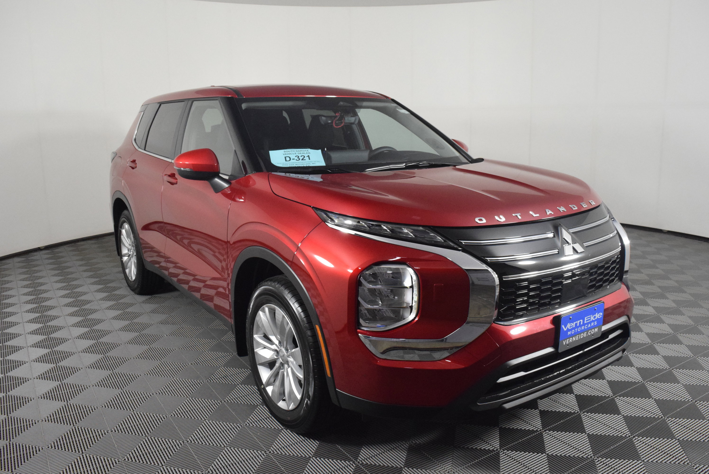 2025 Mitsubishi Outlander ES photo 4