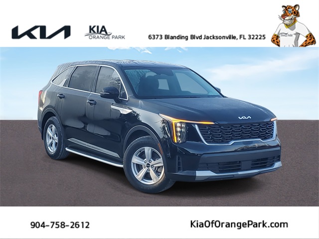 2024 Kia Sorento LX photo 2