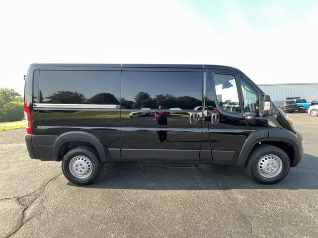 2025 Ram ProMaster 2500 photo 2