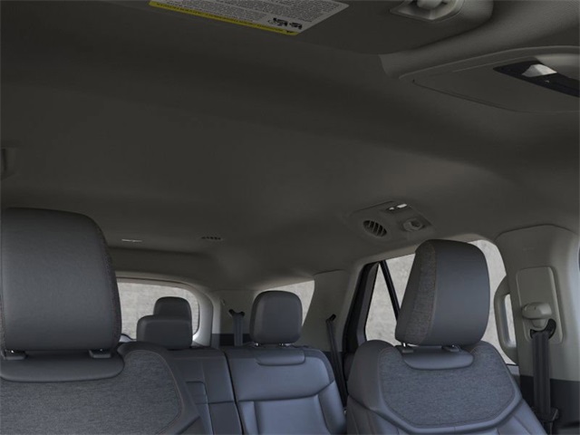 2025 Ford Explorer photo 22