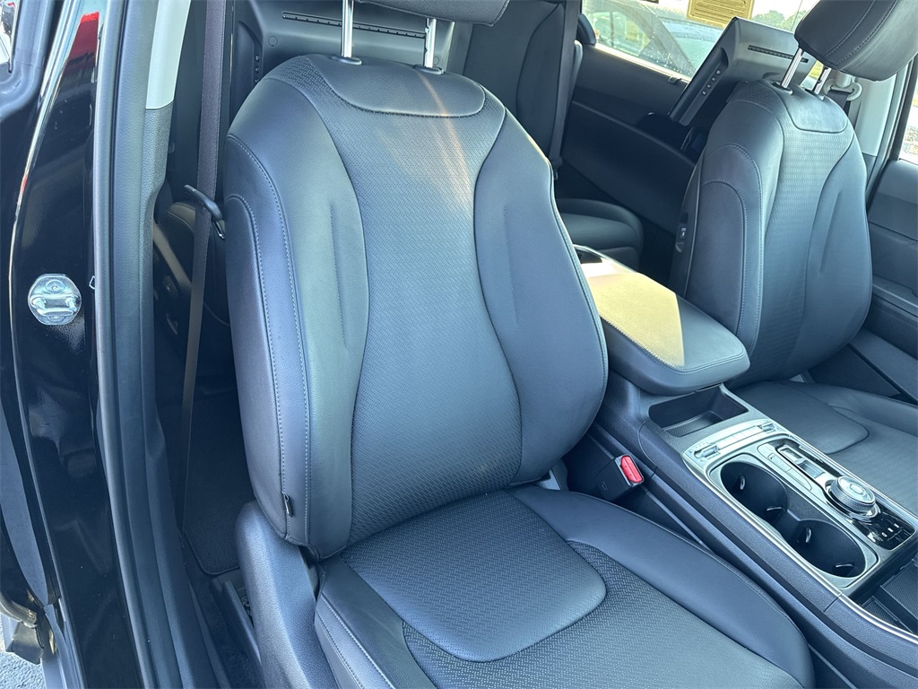 2025 Kia Carnival SX Prestige photo 30