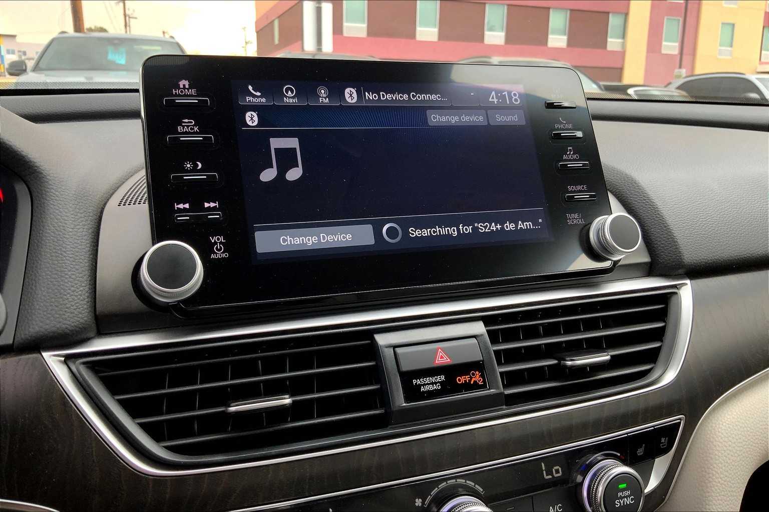 2022 Honda Accord Touring photo 30