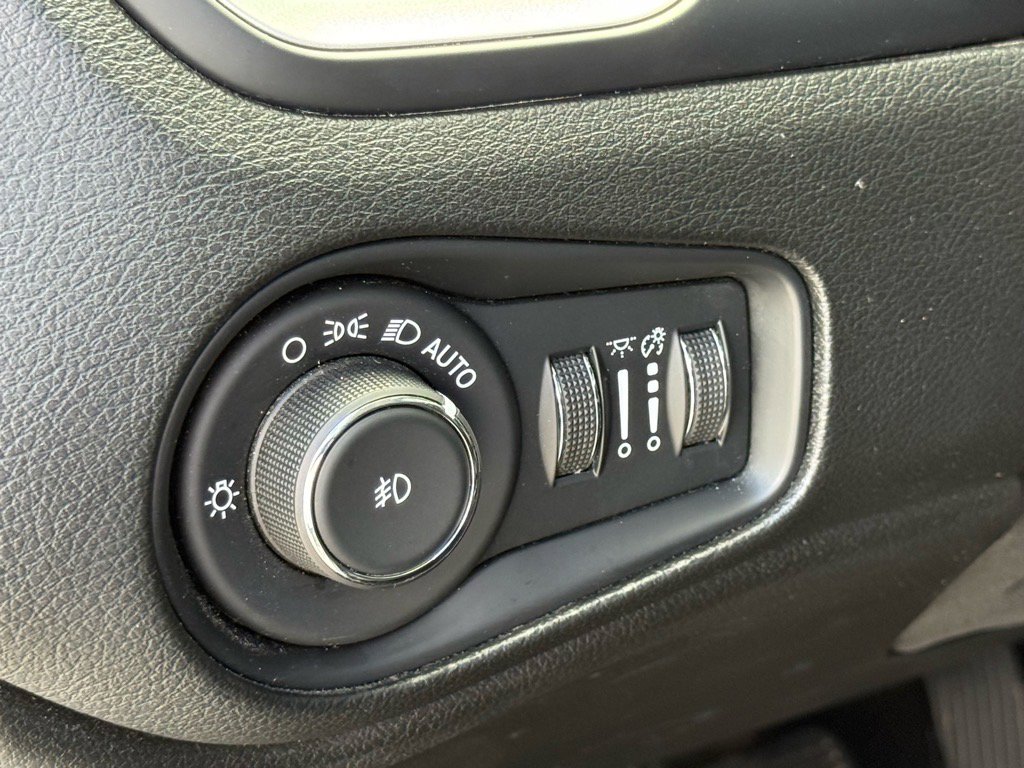 2019 Jeep Renegade Latitude photo 16