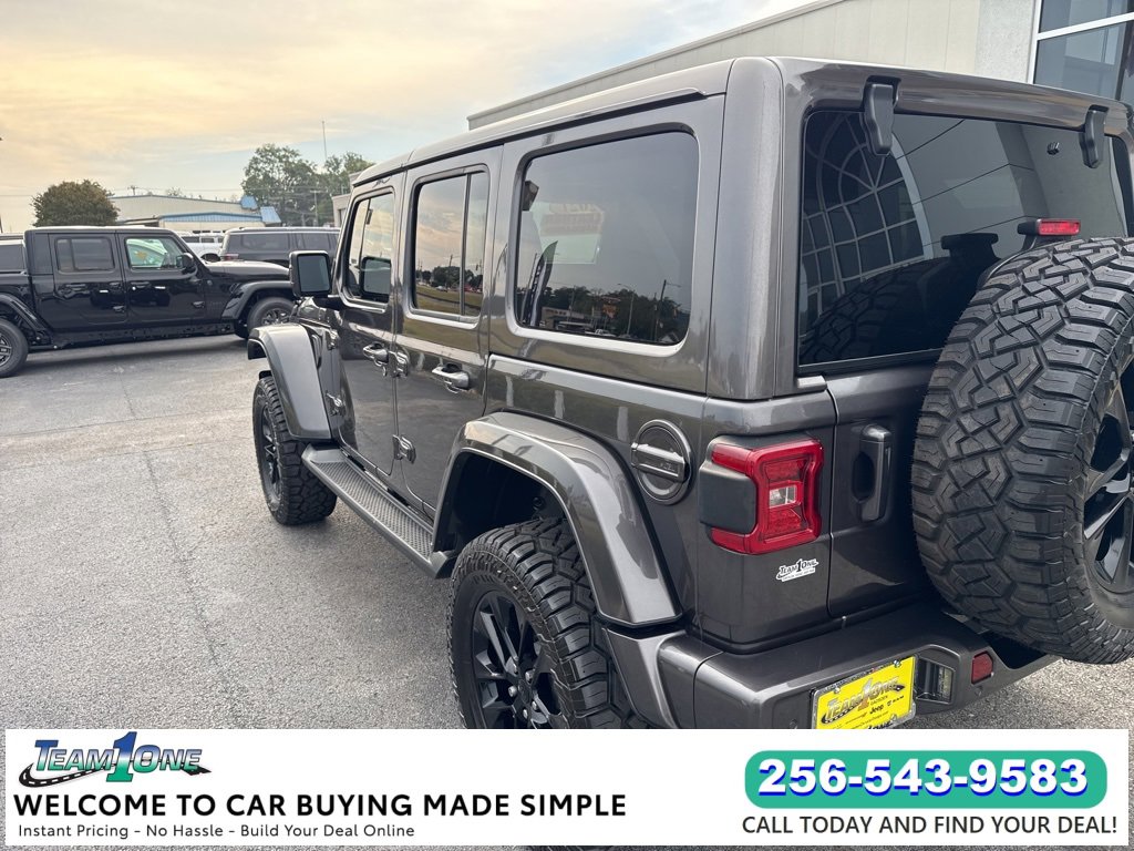 2021 Jeep Wrangler Unlimited Sahara High Altitude photo 17