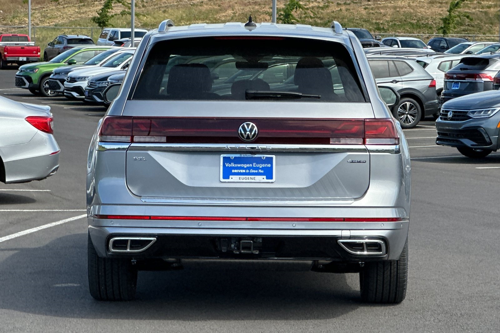 2025 Volkswagen Atlas SEL Premium R-Line photo 4