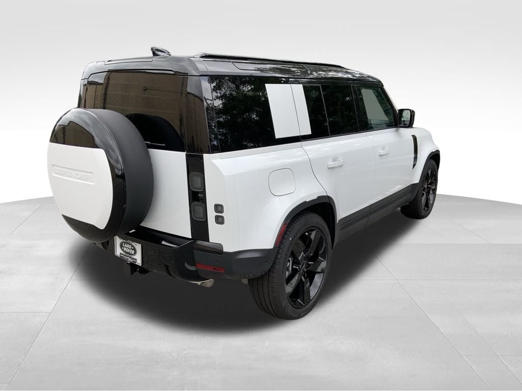 2026 Land Rover Defender 110 S photo 8