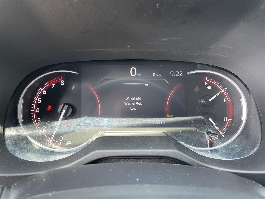 2024 Toyota RAV4 XLE photo 23