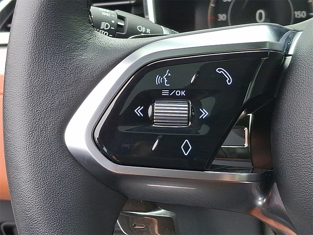 2024 Jaguar XF R-Dynamic SE photo 21