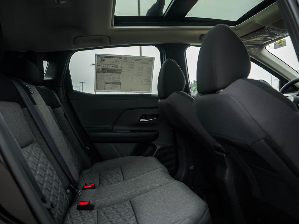 2026 Nissan Kicks SV photo 11