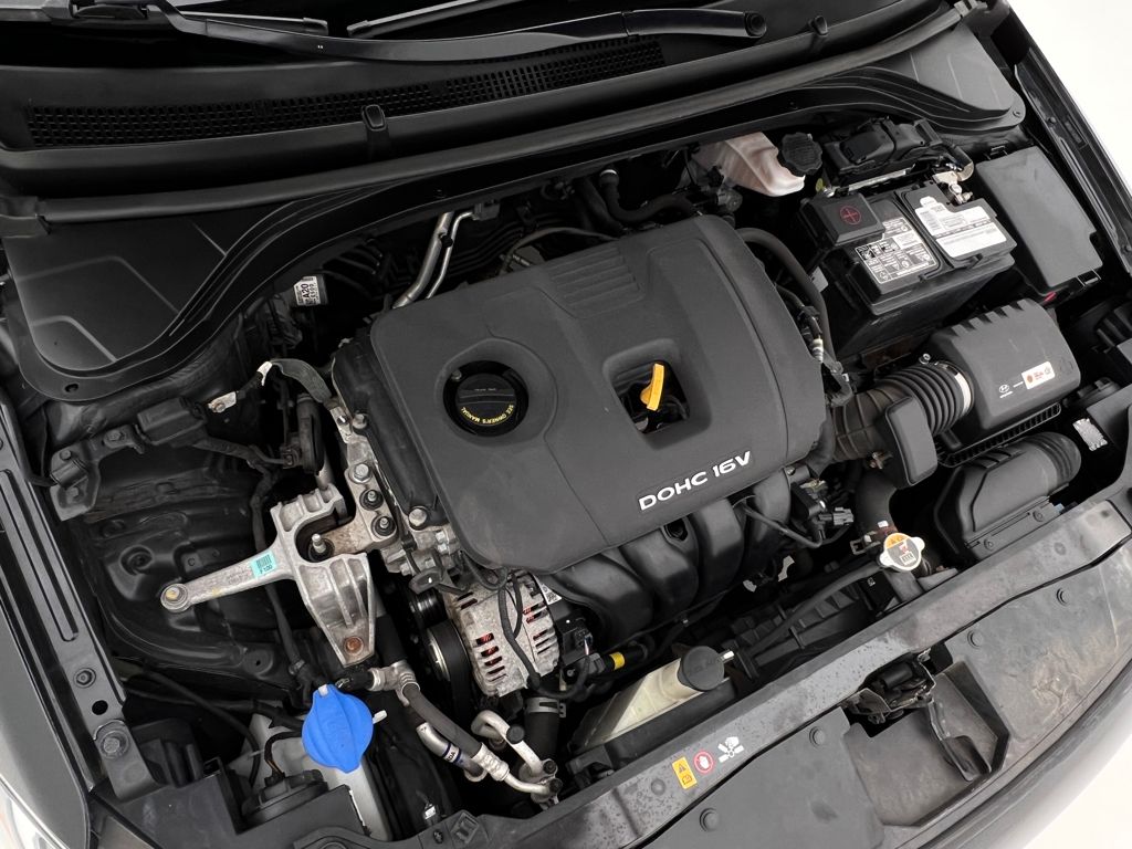 2018 Hyundai Elantra SEL photo 26