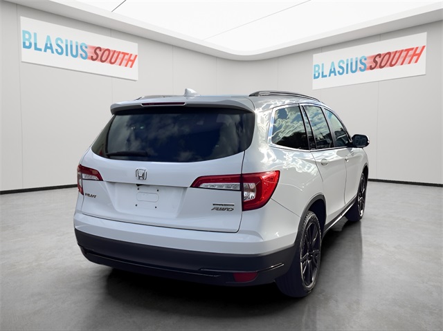 2021 Honda Pilot Special Edition photo 3