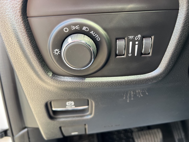 2024 Jeep Grand Cherokee Altitude photo 21
