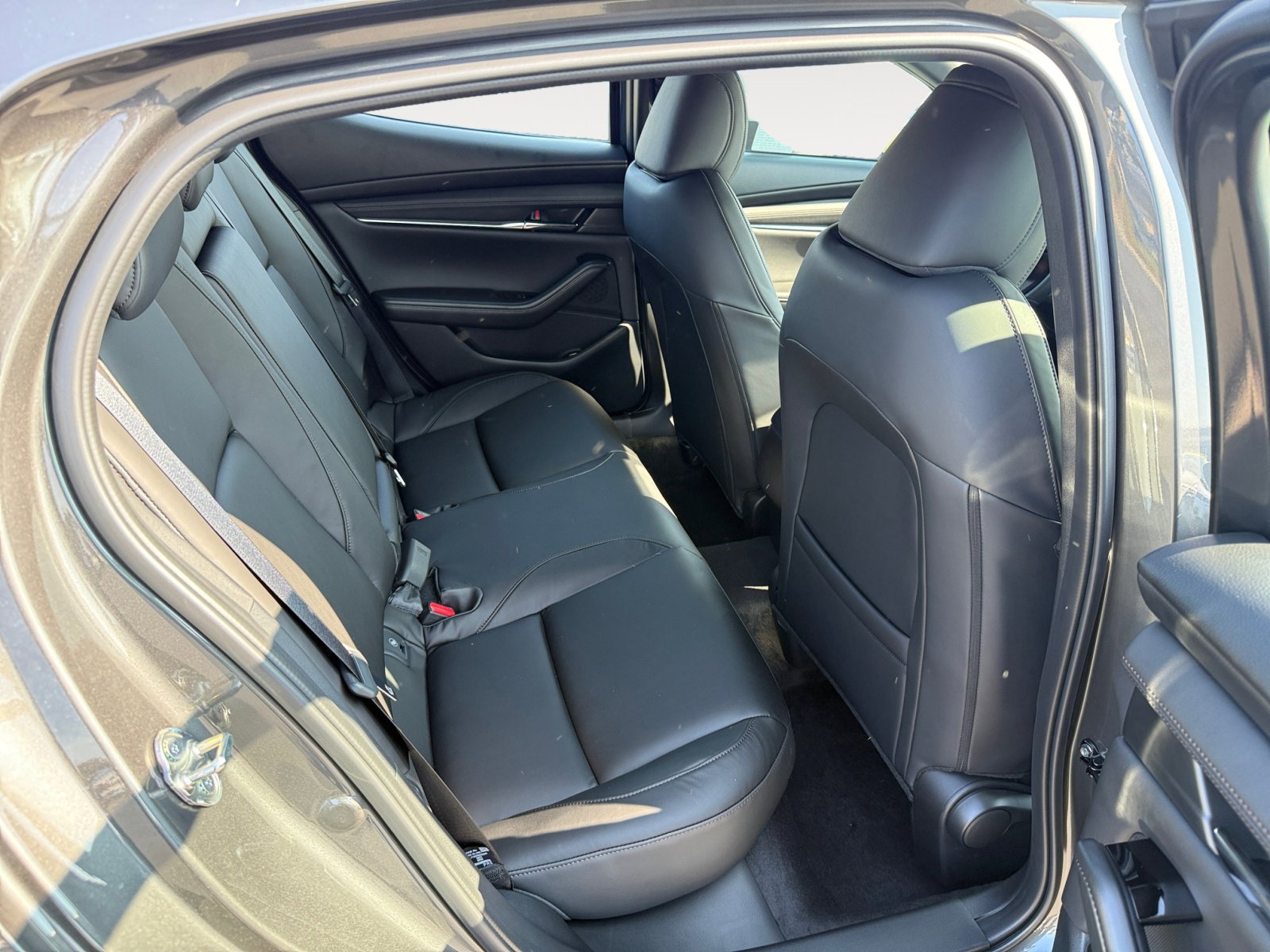 2025 Mazda Mazda3 Hatchback 2.5 s Preferred photo 18