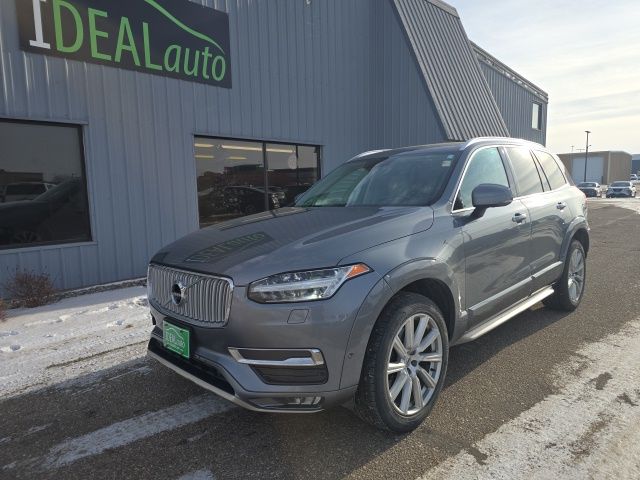 2016 Volvo XC90 Inscription's photo