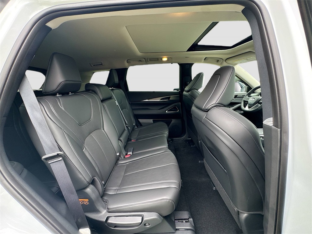 2026 Infiniti QX60 Luxe photo 27
