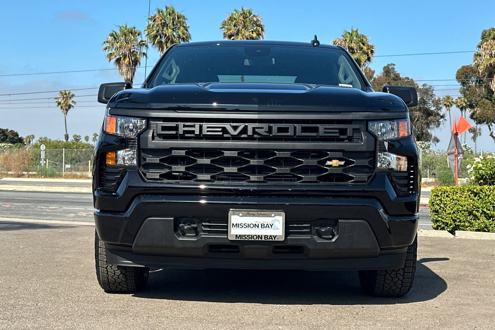 2025 Chevrolet Silverado 1500 Custom photo 9