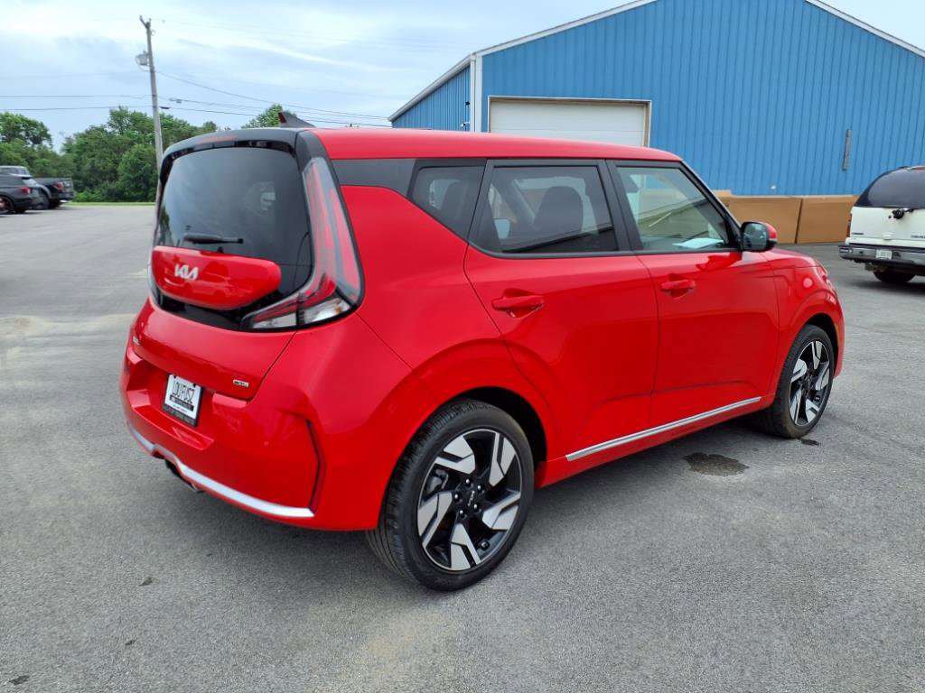2024 Kia Soul GT-Line photo 6