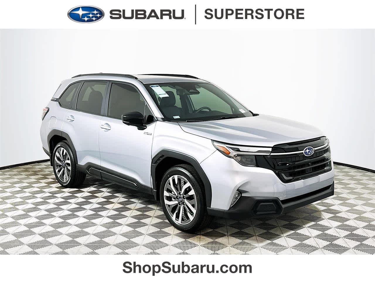 2025 Subaru Forester Touring's photo