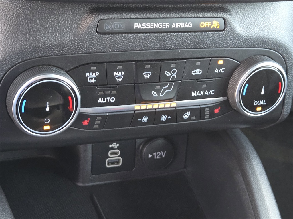 2024 Ford Escape ST-Line photo 18