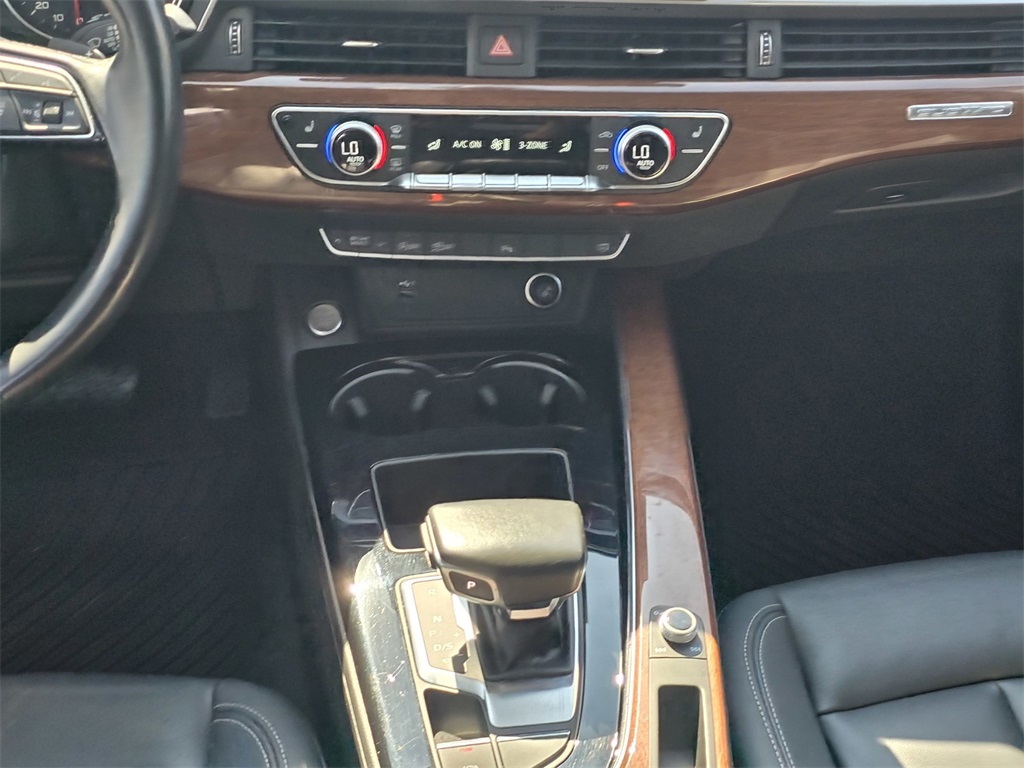 2022 Audi A4 40 Premium Quattro photo 16