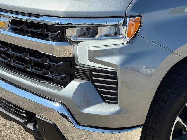 2023 Chevrolet Silverado 1500 LT photo 10
