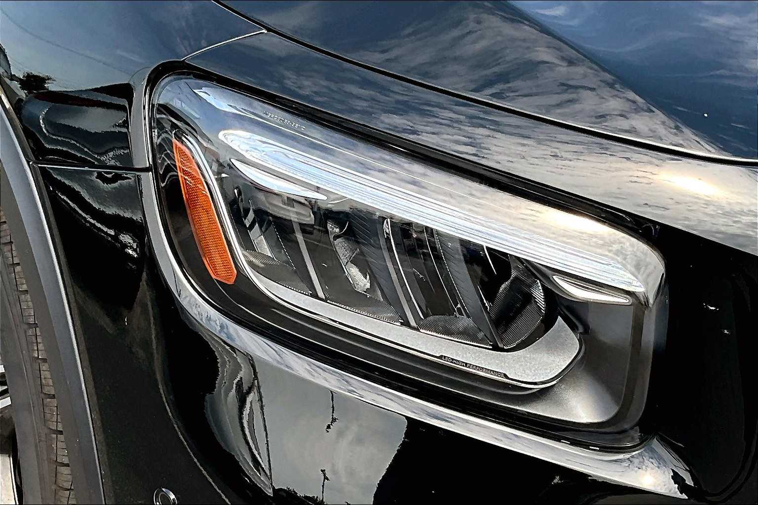 2025 Mercedes Benz GLB 250 4MATIC photo 26