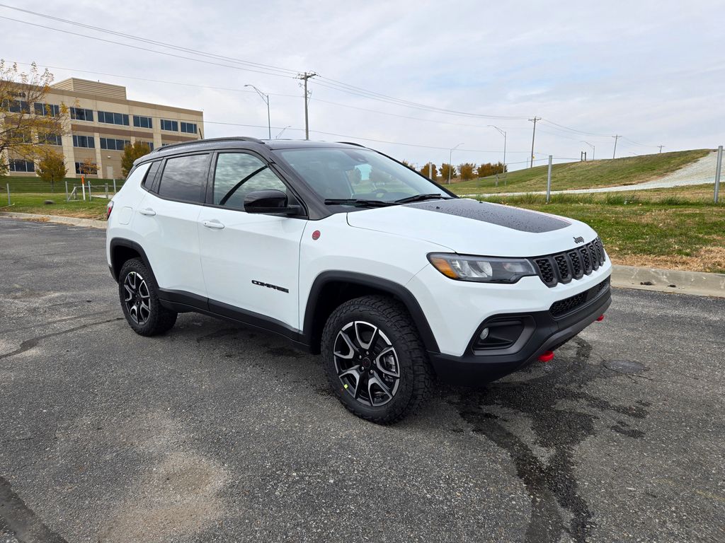 2026 Jeep Compass Trailhawk's photo