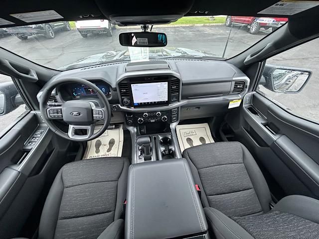 2025 Ford F-150 XLT photo 35