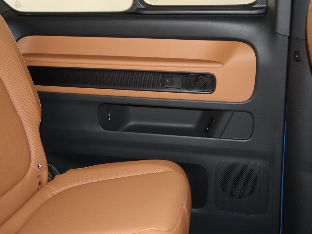2025 Volkswagen ID. Buzz Pro S photo 25