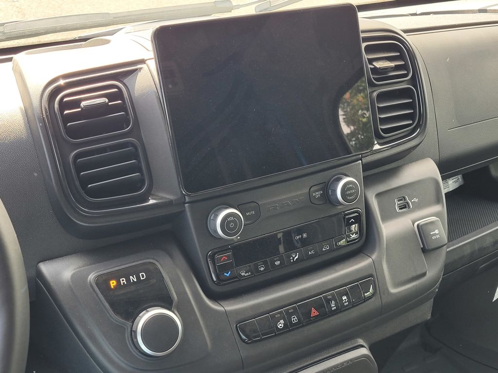 2024 Ram 3500 photo 5