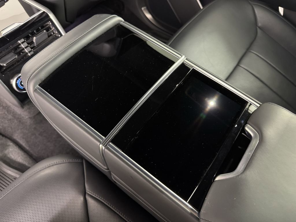 2023 Land Rover Range Rover Autobiography photo 22