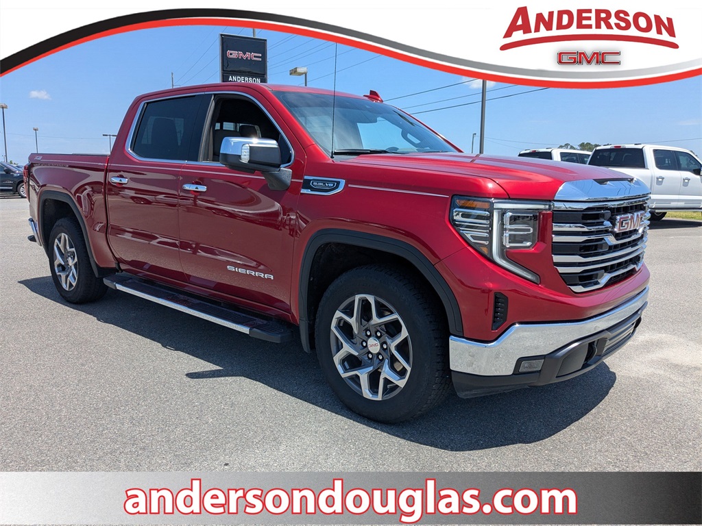 2023 GMC Sierra 1500 SLT's photo
