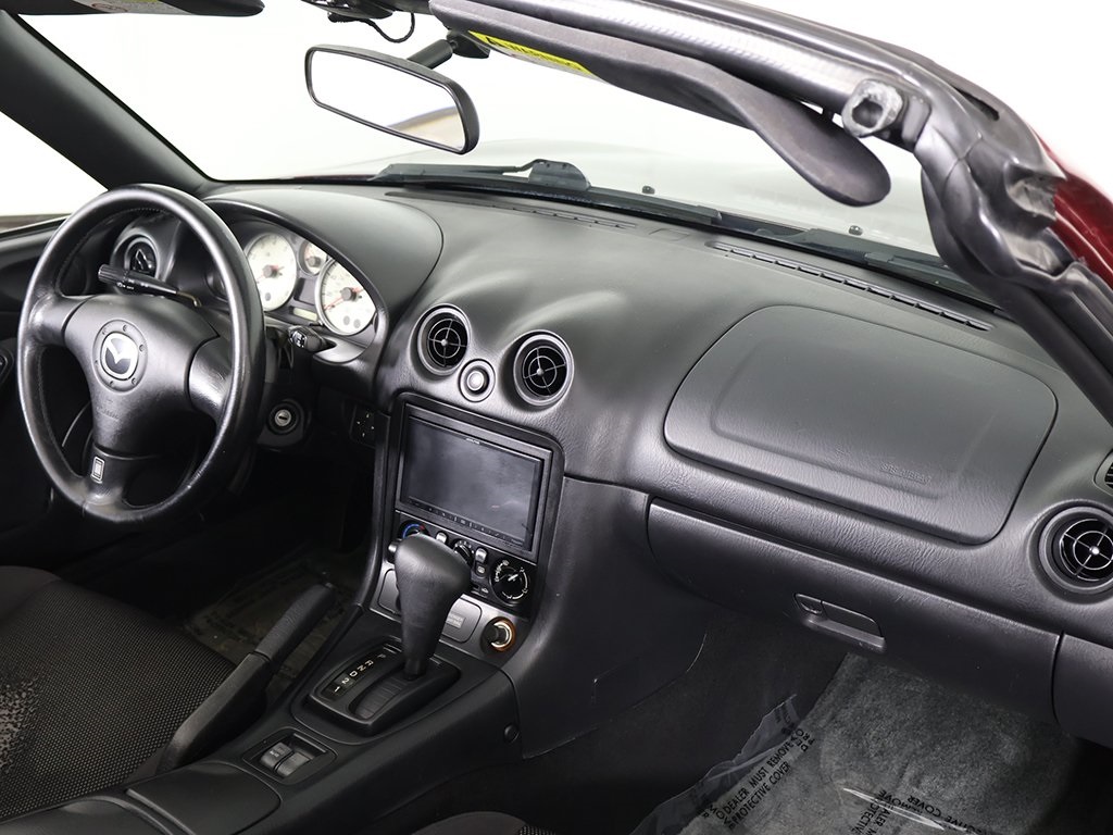 2003 Mazda MX-5 Miata Miata Base photo 20