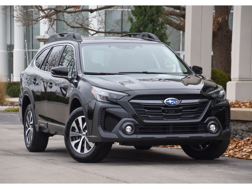 2025 Subaru Outback Premium's photo