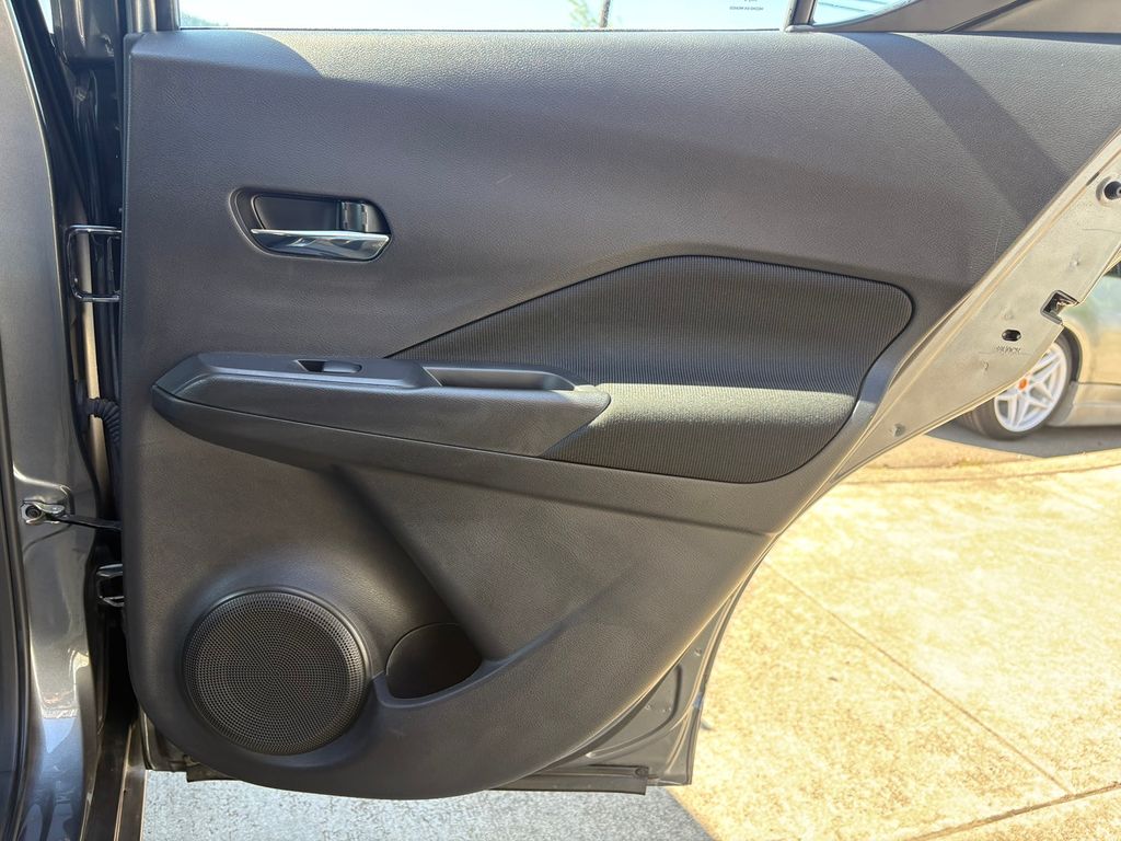 2024 Nissan Kicks SV photo 29